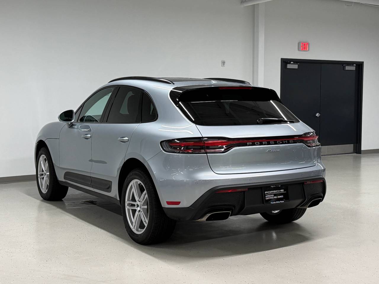 2026 Porsche MACAN — фото 3