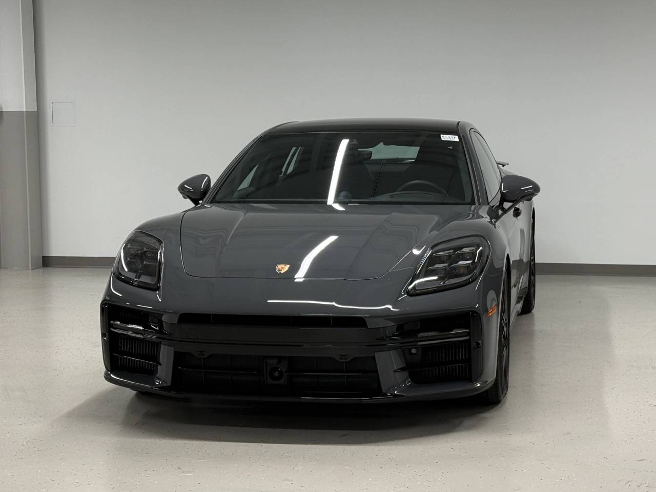 صورة 1 لـ 2025 Porsche PANAMERA