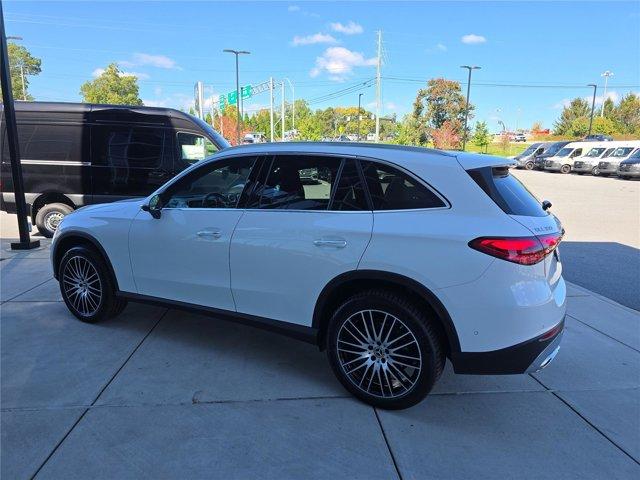 MERCEDES-BENZ GLC - 7