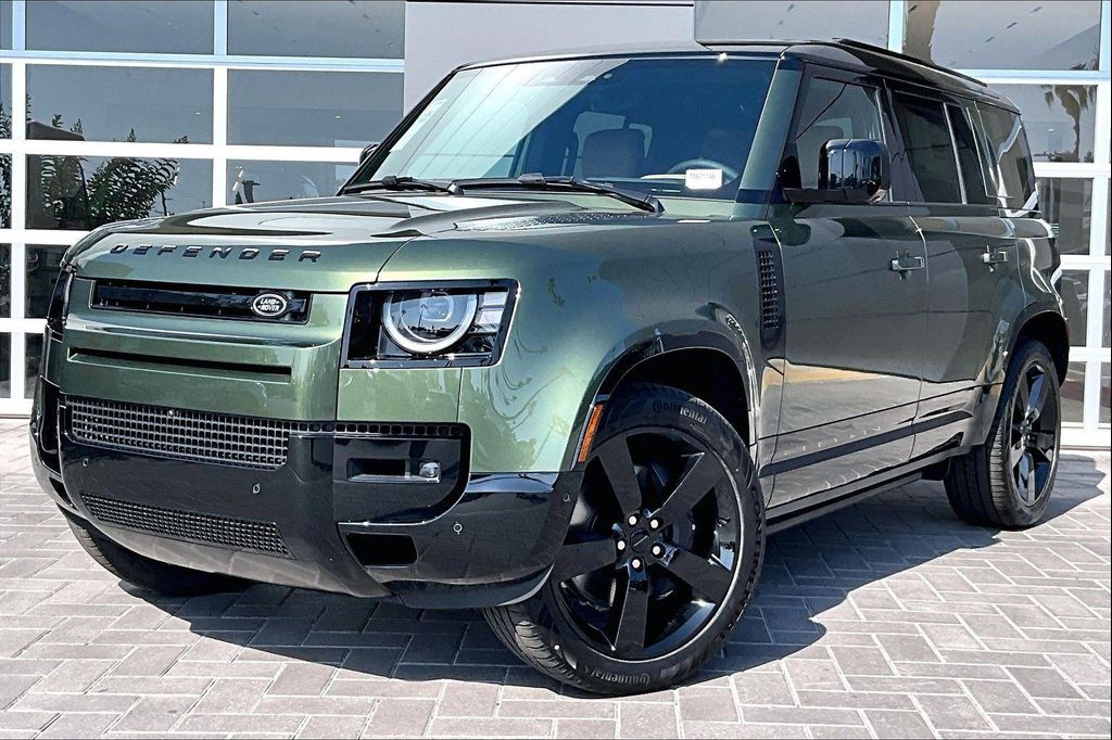 New 2026 Land Rover Defender P400 X-Dynamic SE