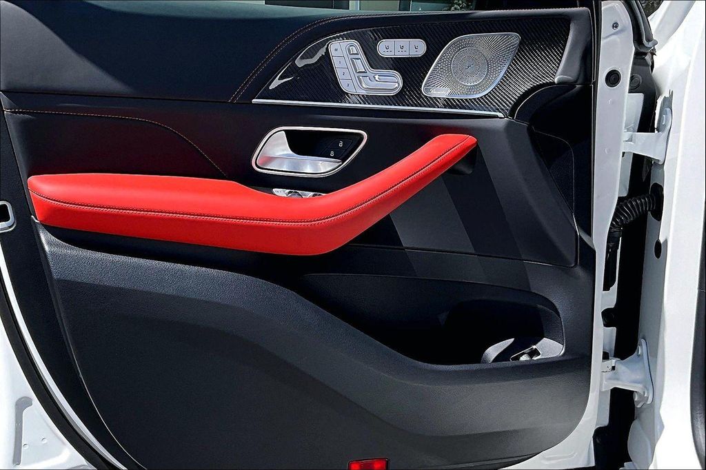 صورة مصغرة 23 لـ 2024 Mercedes-BENZ AMG GLE 63 S 4MATIC+