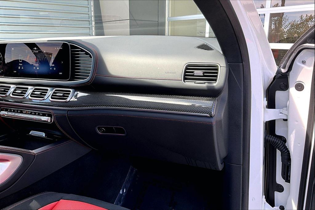 صورة مصغرة 16 لـ 2024 Mercedes-BENZ AMG GLE 63 S 4MATIC+