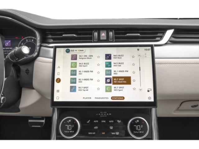 صورة 10 لـ 2024 Jaguar XF R-DYNAMIC SE P250 AWD AUTOMATIC