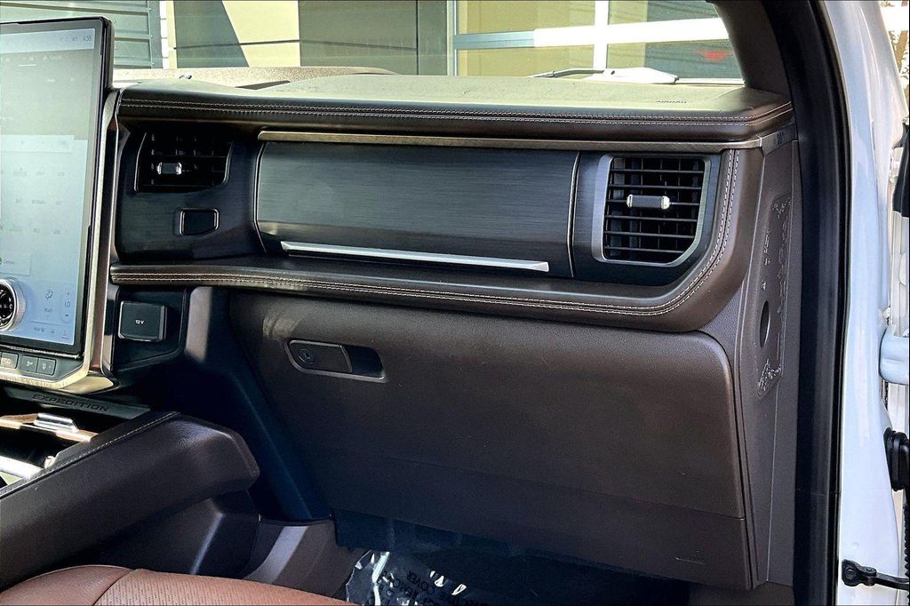 صورة مصغرة 16 لـ 2024 FORD EXPEDITION MAX KING RANCH