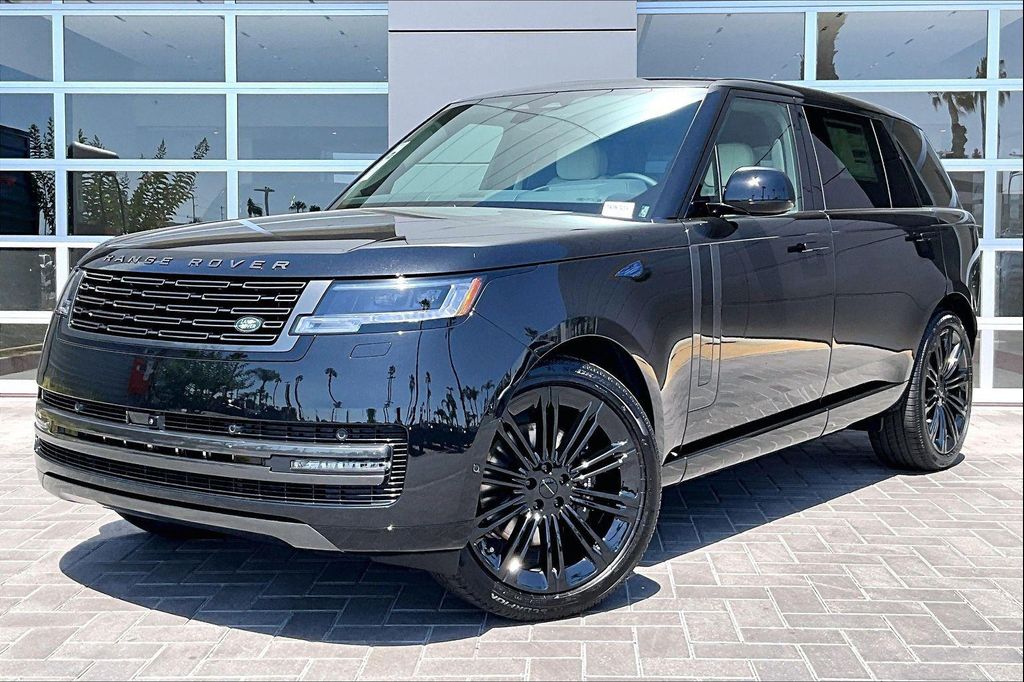 New 2026 Land Rover Range Rover P400 SE 7 Seat