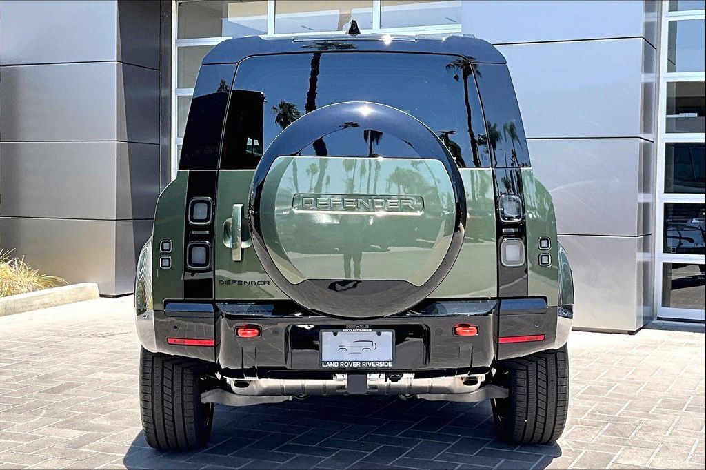 2026 LAND Rover DEFENDER P400 X — фото 4