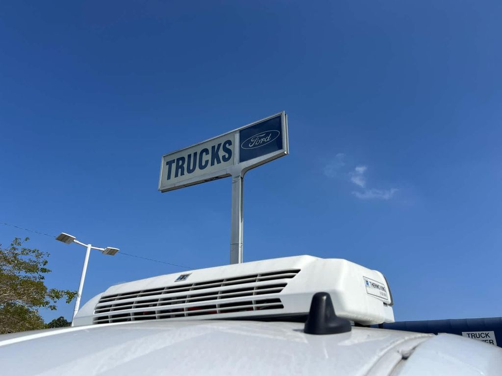 صورة 19 لـ 2025 FORD TRANSIT-350 148 WB MEDIUM ROOF CARGO