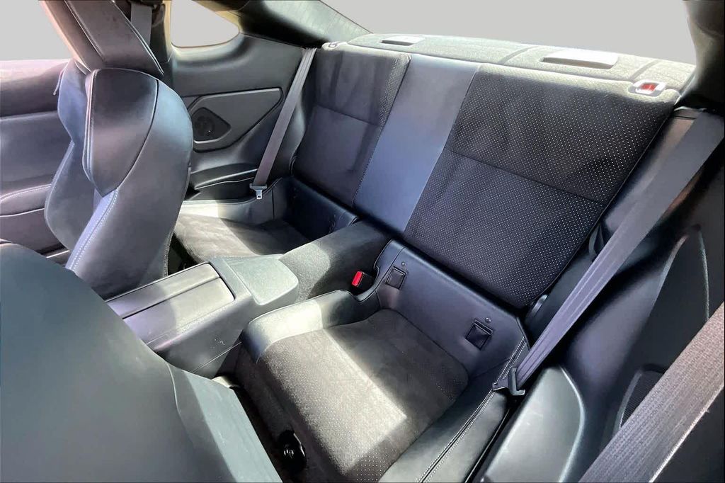 صورة مصغرة 19 لـ 2024 Toyota GR86 PREMIUM