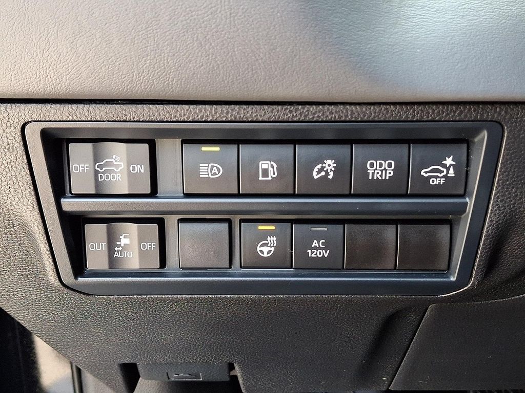 صورة مصغرة 25 لـ 2026 Toyota TUNDRA HYBRID CAPSTONE