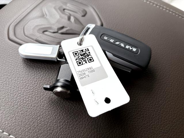 2026 RAM 1500 LARAMIE thumbnail 22