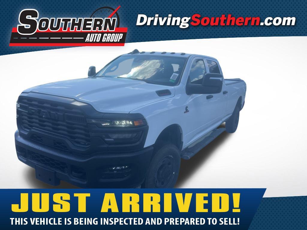 New 2026 RAM 2500 Tradesman Crew Cab 4x4 8' Box