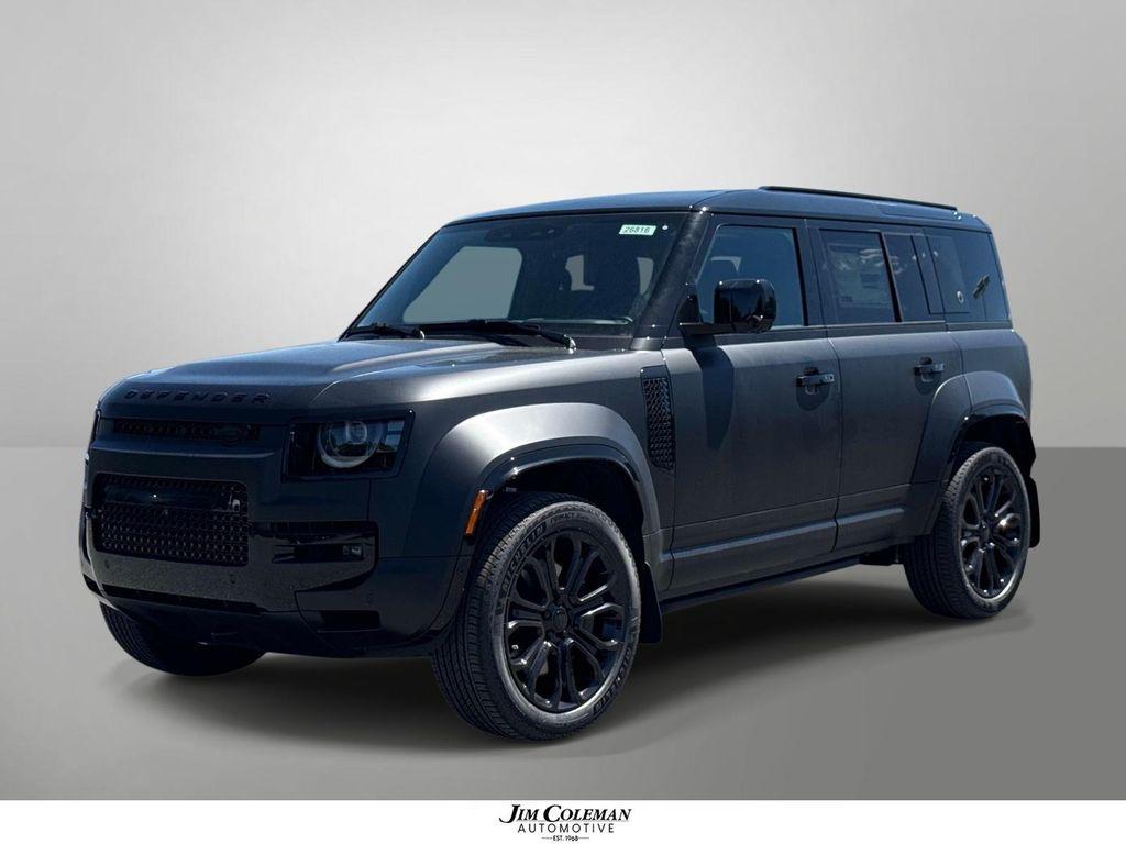 New 2026 Land Rover Defender P635 OCTA Black