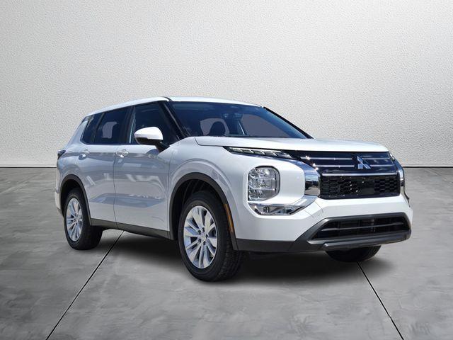 New 2026 Mitsubishi Outlander ES