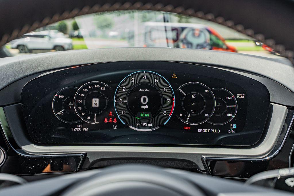 2025 Porsche CAYENNE TURBO 缩略图 22