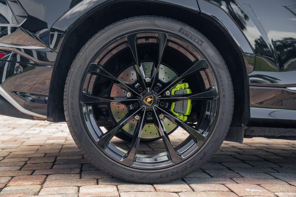 صورة مصغرة 14 لـ 2021 Lamborghini URUS BASE