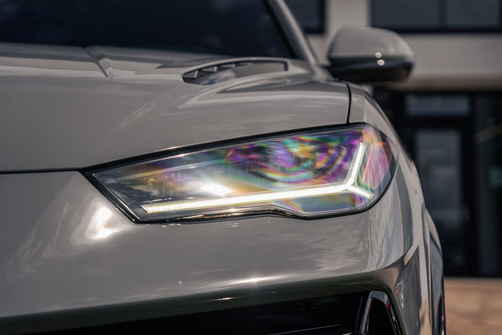 صورة 11 لـ 2024 Lamborghini URUS PERFORMANTE