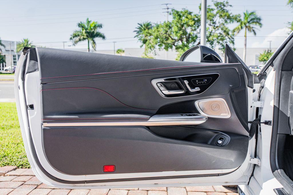 2025 Mercedes-BENZ AMG CLE 53 BASE photo 17