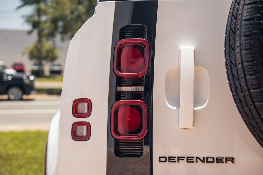 2024 LAND Rover DEFENDER P400 X-DYNAMIC SE — фото 11