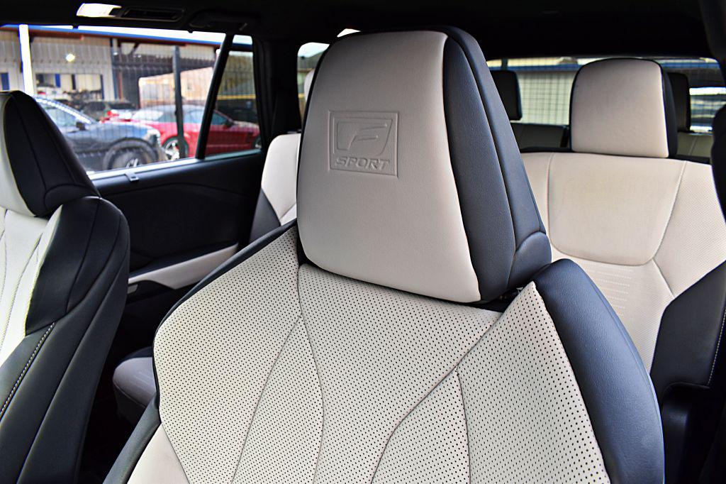 صورة 18 لـ 2024 Lexus TX 500H F SPORT PREMIUM
