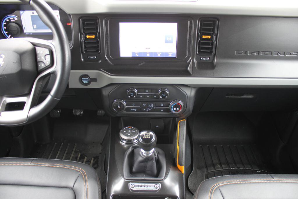 FORD BRONCO - 10