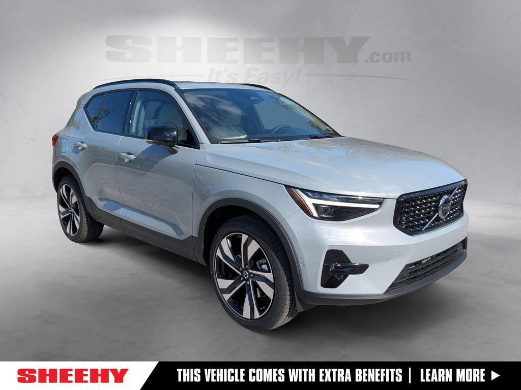 New 2026 Volvo XC40 B5 Ultra