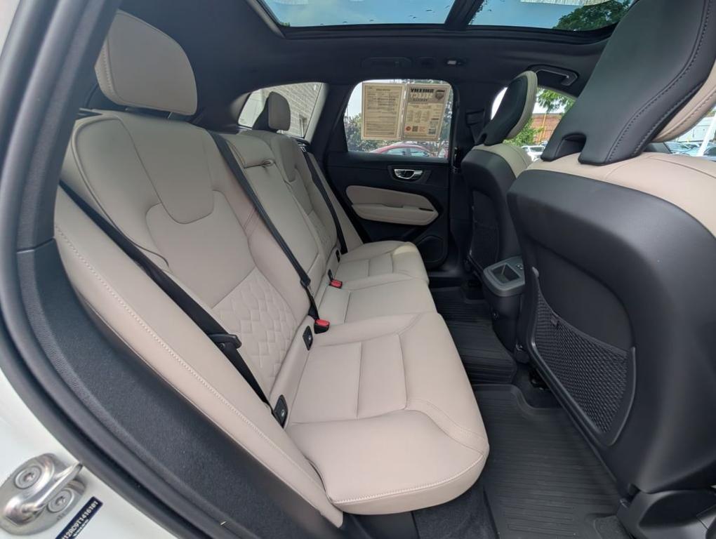 2026 Volvo XC60 B5 PLUS 照片 6