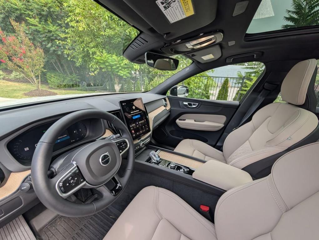 2026 Volvo XC60 B5 PLUS — миниатюра 33