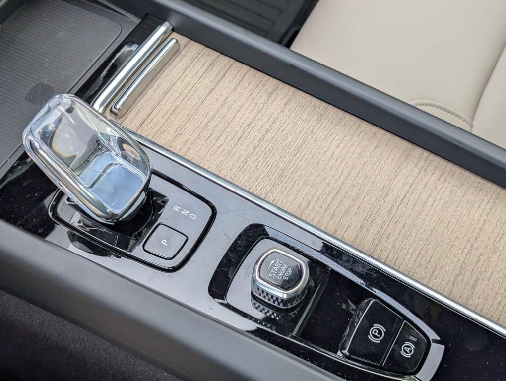 2026 Volvo XC60 B5 PLUS — миниатюра 20