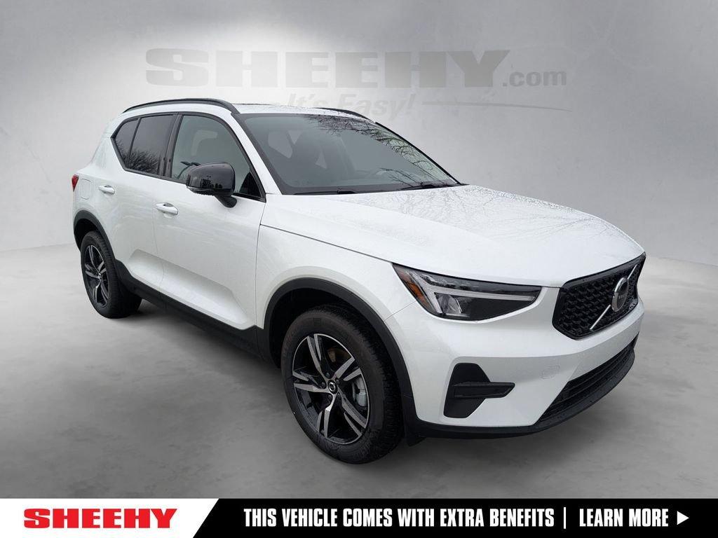 New 2026 Volvo XC40 B5 Core