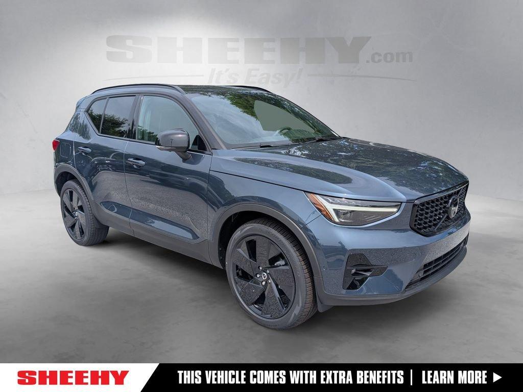 New 2026 Volvo XC40 B5 Ultra Black Edition