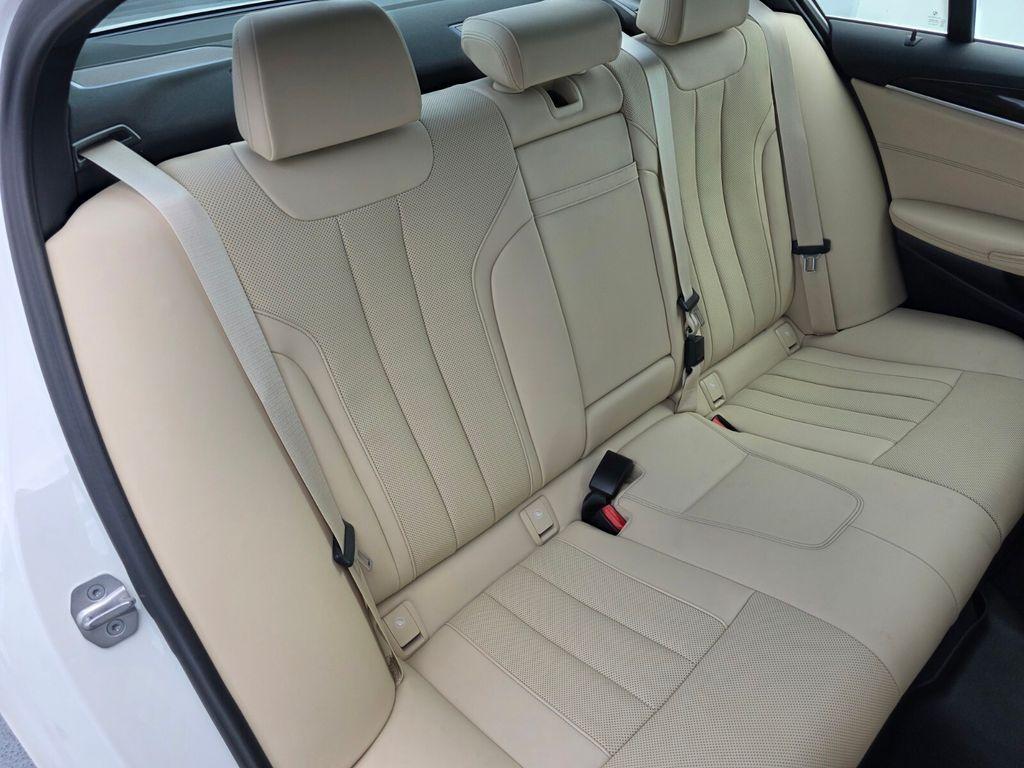 صورة مصغرة 26 لـ 2023 BMW 530 I