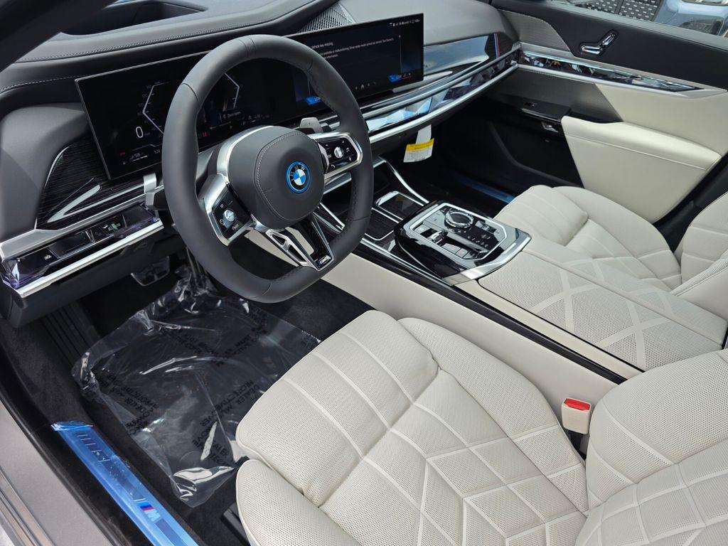 2026 BMW 750E XDRIVE — фото 8