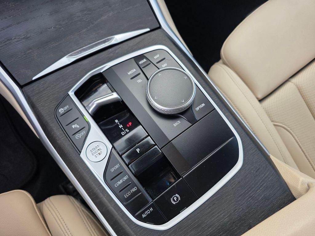2024 BMW 330 I — миниатюра 24