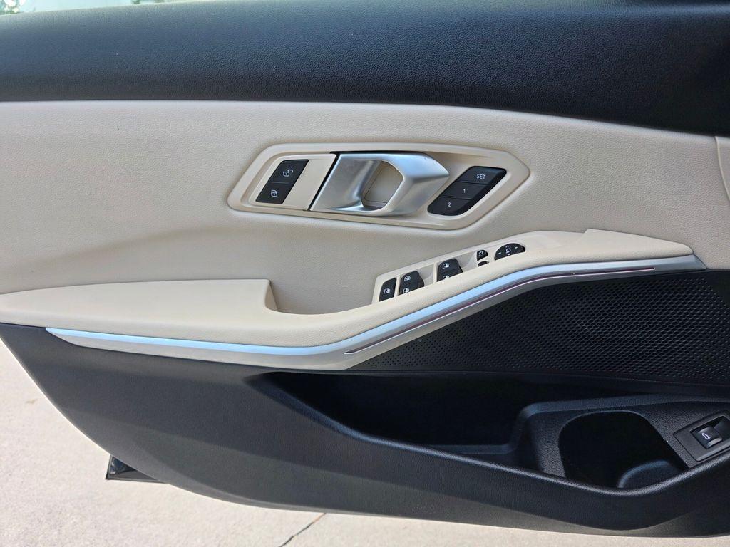 2024 BMW 330 I — миниатюра 26
