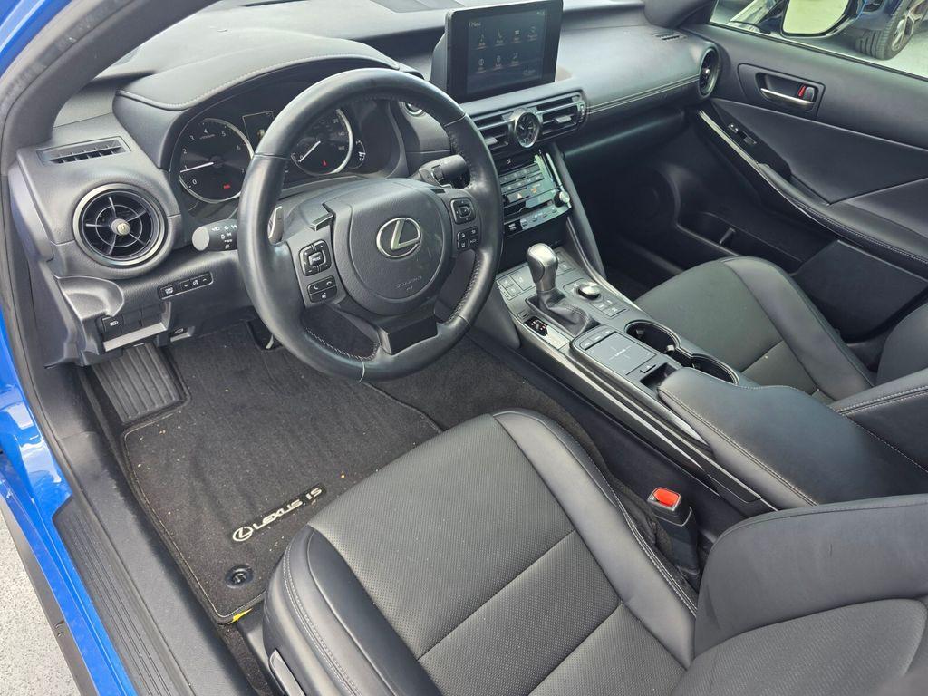 2024 Lexus IS 300 BASE — миниатюра 11