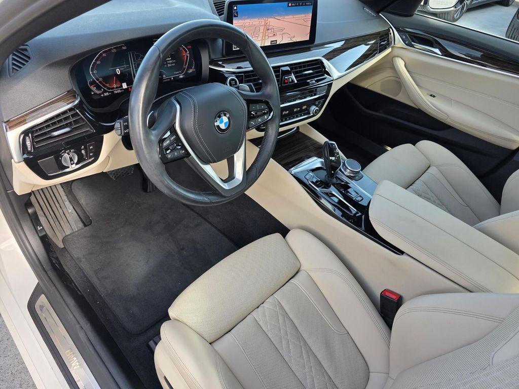 2021 BMW 540 I — фото 11