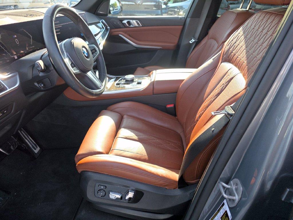 صورة 9 لـ 2025 BMW X5 XDRIVE40I