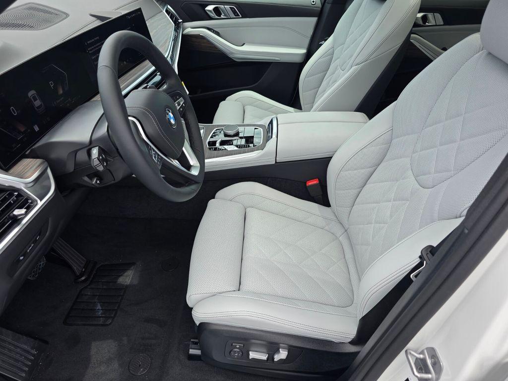 صورة 7 لـ 2026 BMW X5 SDRIVE40I