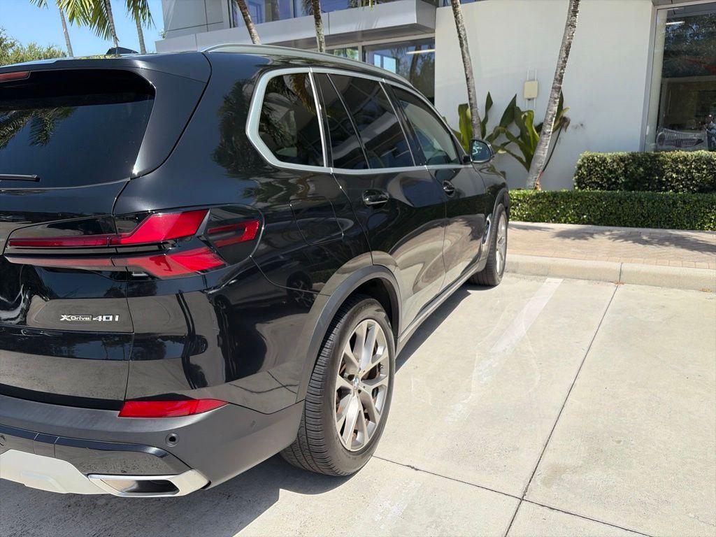 صورة 7 لـ 2025 BMW X5 XDRIVE40I