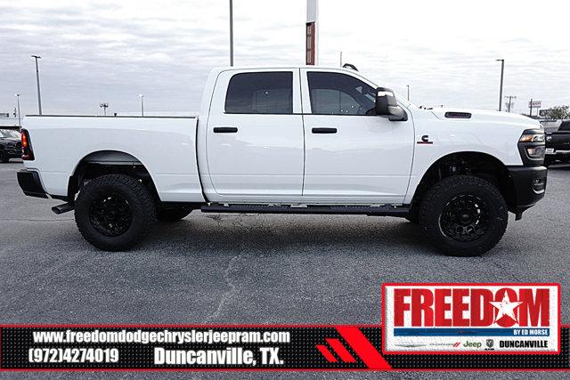 صورة 6 لـ 2026 RAM 2500 TRADESMAN CREW CAB 4X4 6'4' BOX