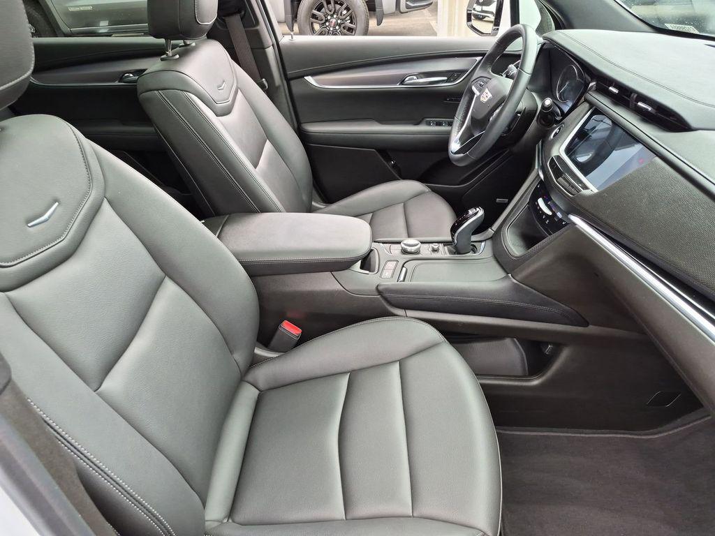 صورة 21 لـ 2023 Cadillac XT6 LUXURY FWD