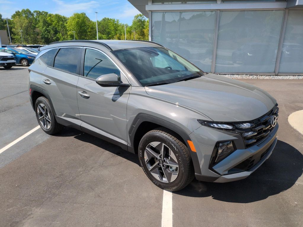 New 2026 Hyundai TUCSON SEL