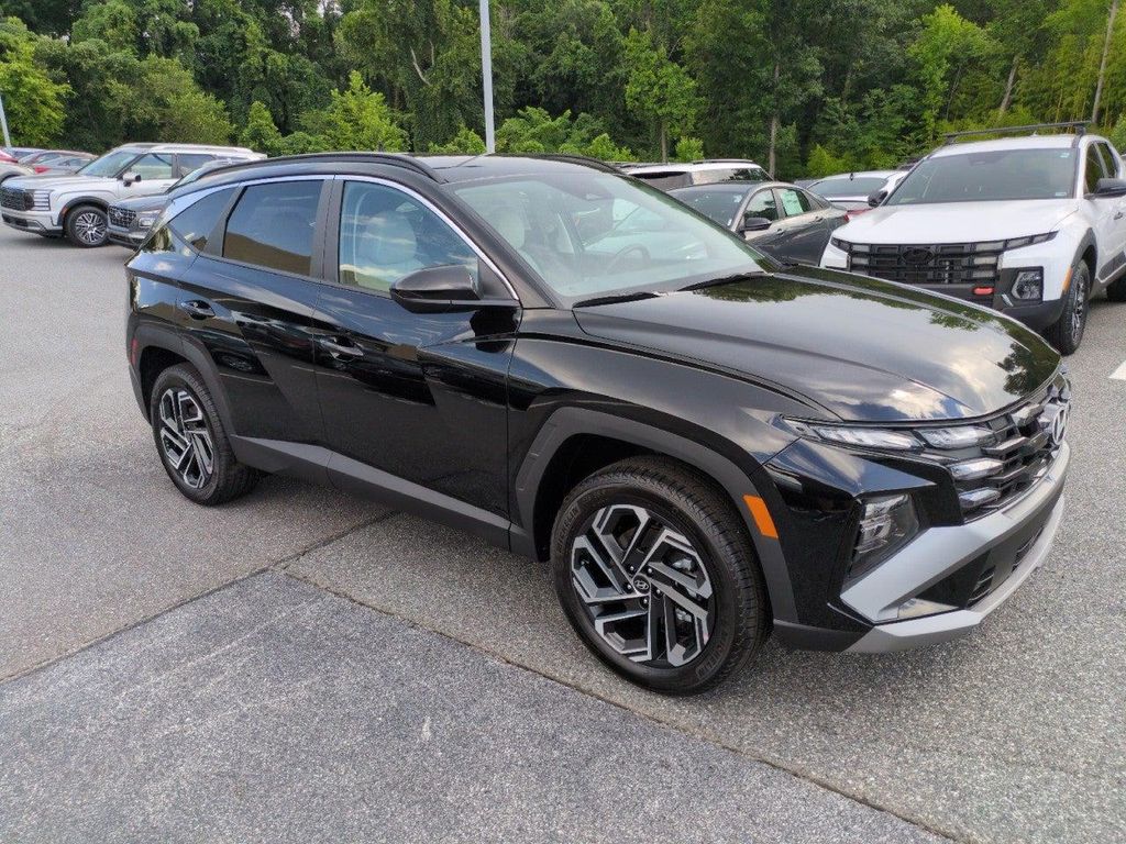 New 2026 Hyundai TUCSON SEL Plus