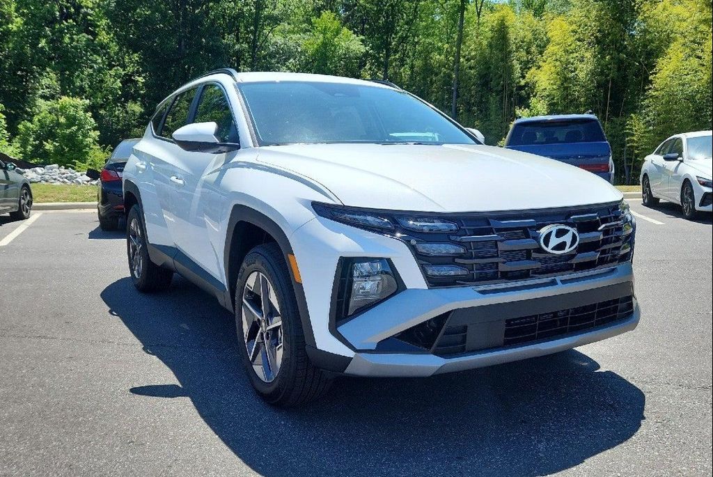 New 2026 Hyundai TUCSON SEL