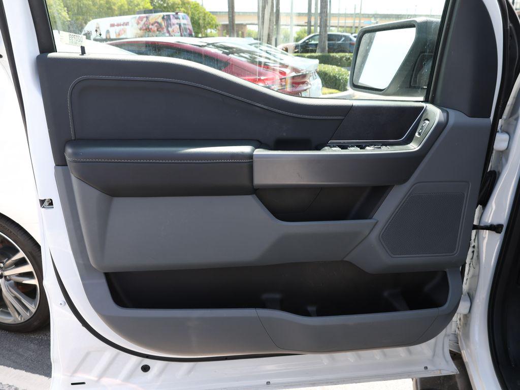 FORD F-150 XLT - 10