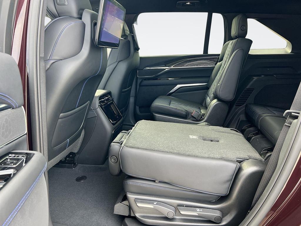 2026 Cadillac ESCALADE IQ SPORT 缩略图 28