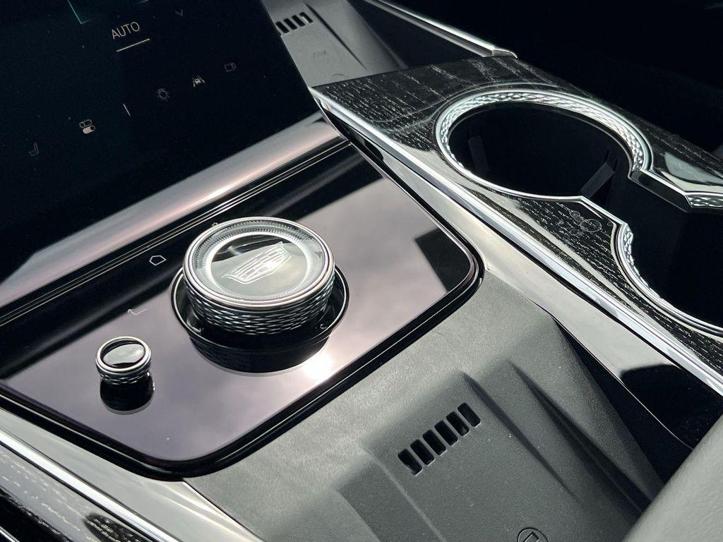 صورة مصغرة 22 لـ 2026 Cadillac ESCALADE IQ SPORT