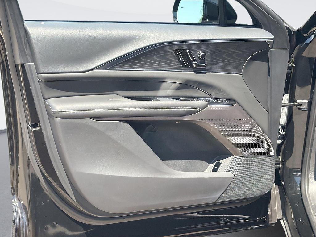 2024 Cadillac LYRIQ LUXURY 缩略图 18