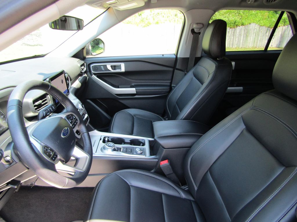 2024 FORD EXPLORER XLT 缩略图 13