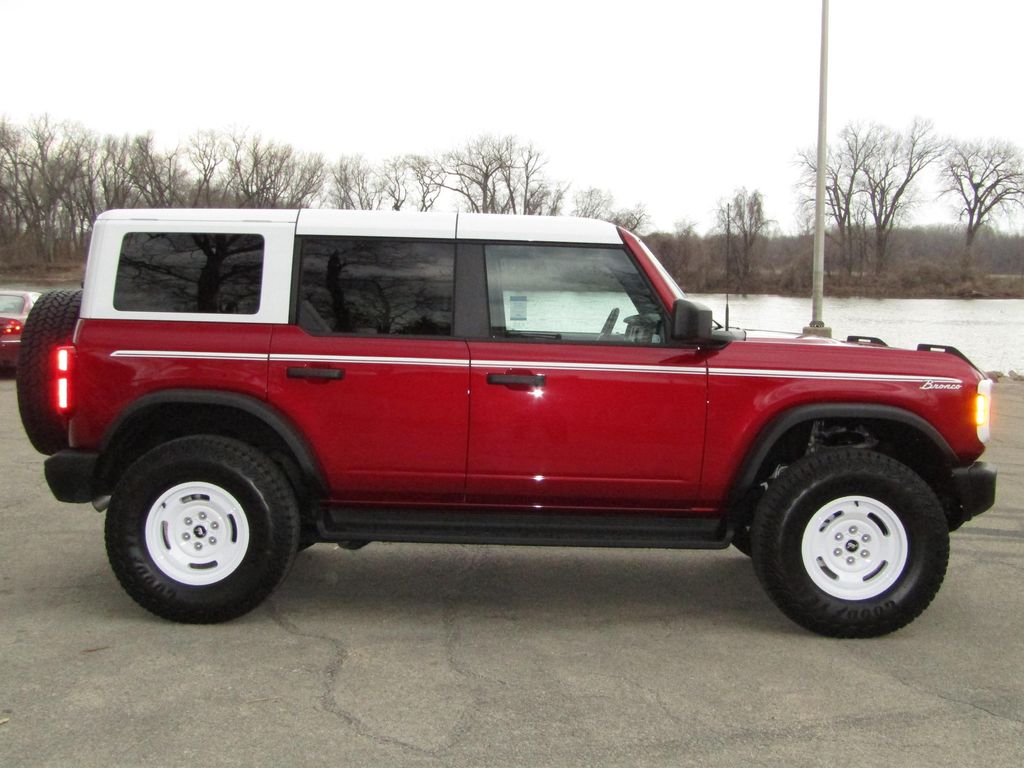 FORD BRONCO - 5